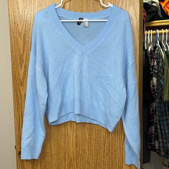 Divided Tops - Periwinkle Sweater H&M